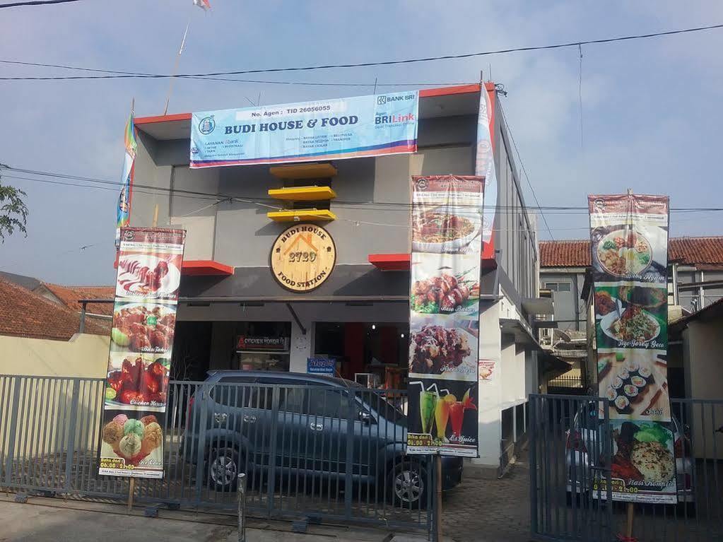 Budi House & Food Station Bandung Exterior foto